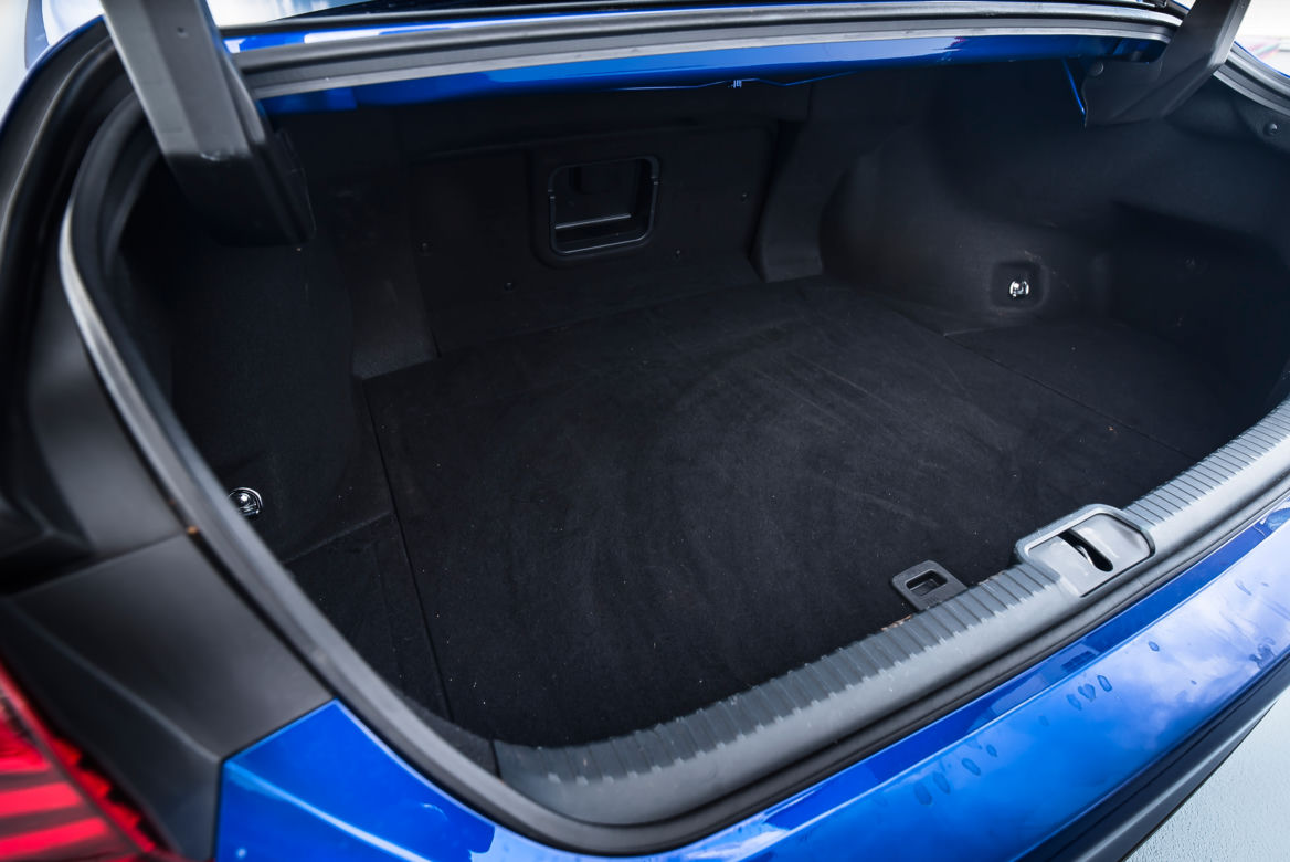Lexus ES300h F Sport