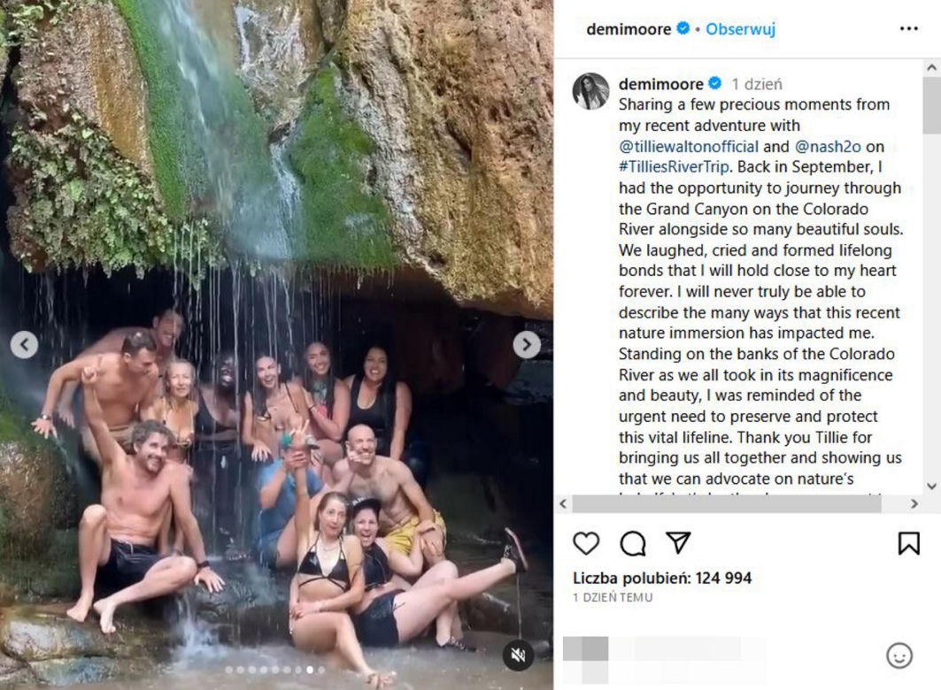 Demi Moore prawie nago pod wodospadem! 61-latka hartuje się na zimę