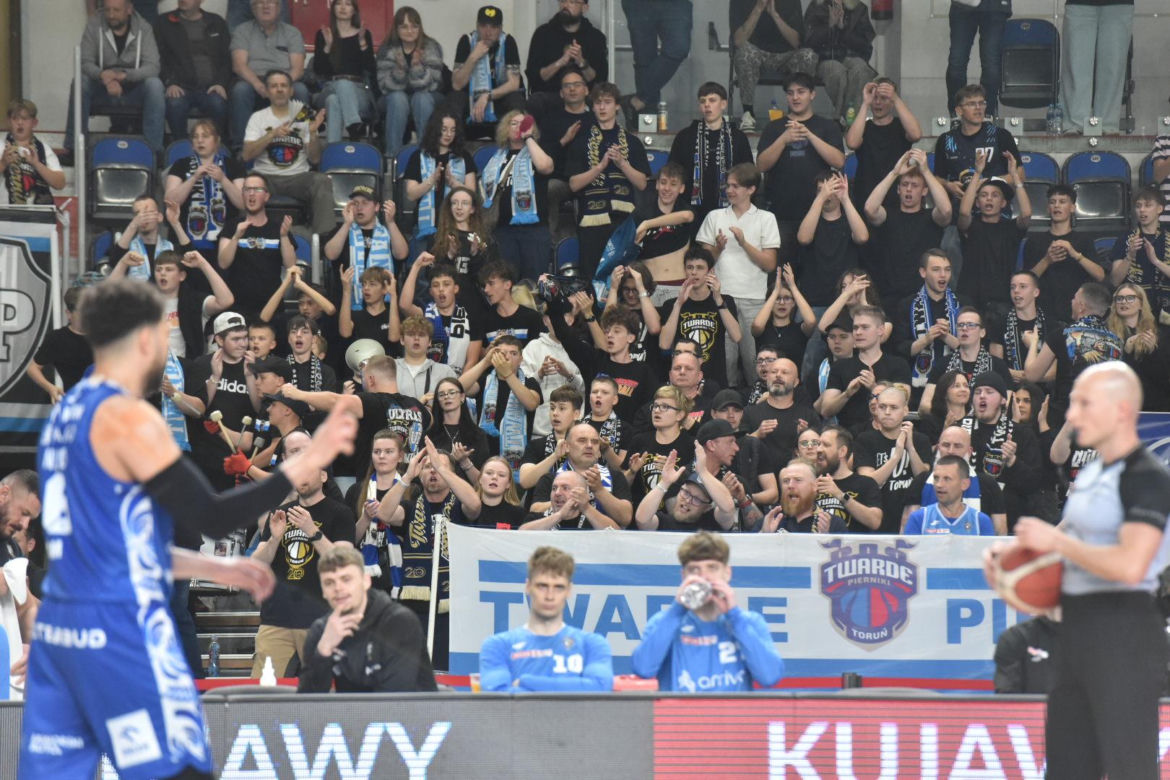 Arriva Polski Cukier Toruń - Anwil Włocławek, zdjęcia kibiców i zawodników z 4. meczu fazy play-off Orlen Basket Ligi