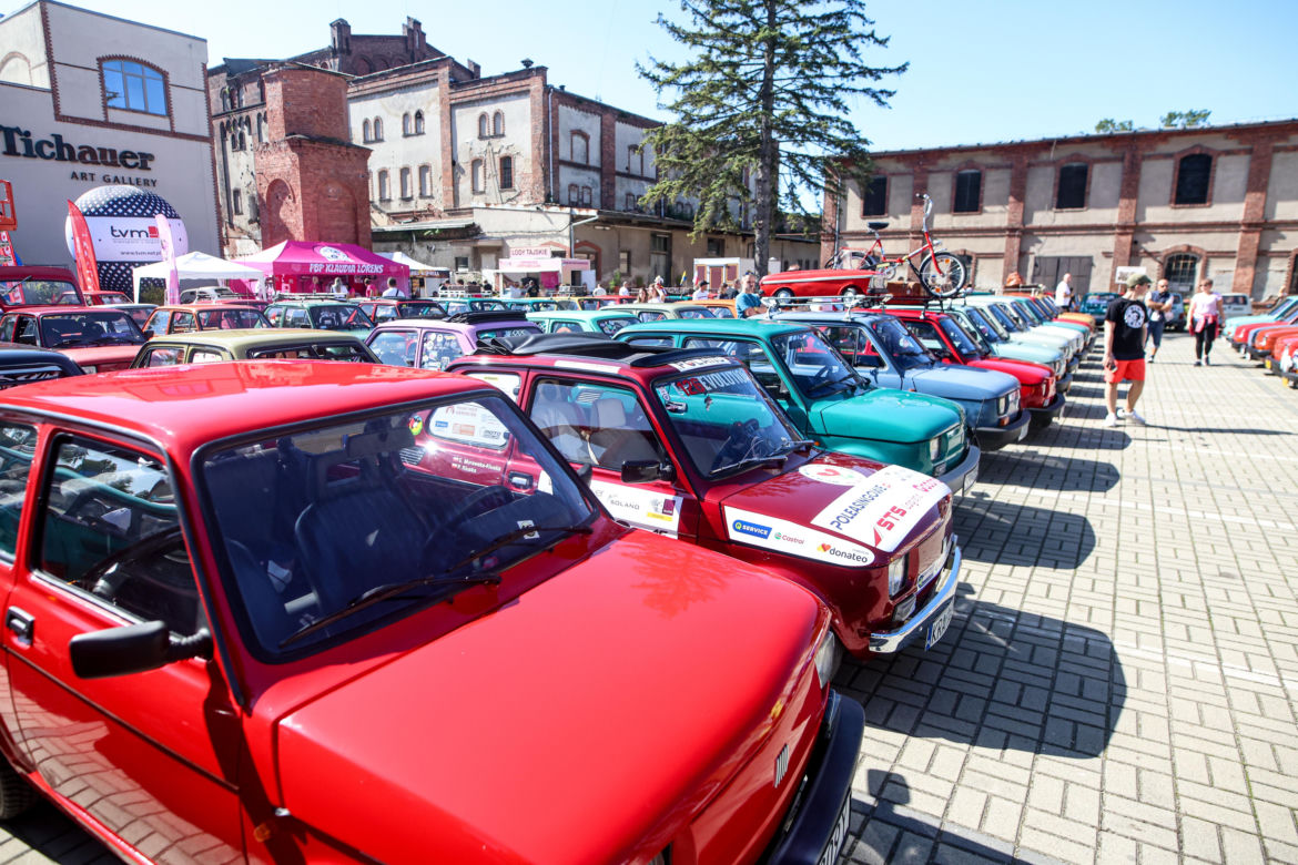 Setki Fiatów 126p i koncerty. W Tychach obchodzono wielkie święto Malucha