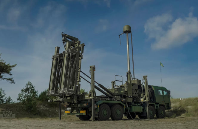 Milowy krok w programie Narew. Umowa inwestycyjna na polskie komponenty do rakiet CAMM-ER podpisana