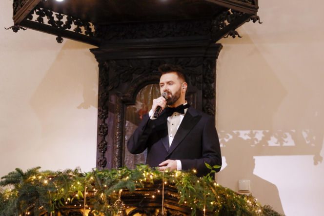 Grzegorz Hyży kiedyś i dziś. Od skromnego chłopaka z "X Factora" do ikony męskiego stylu