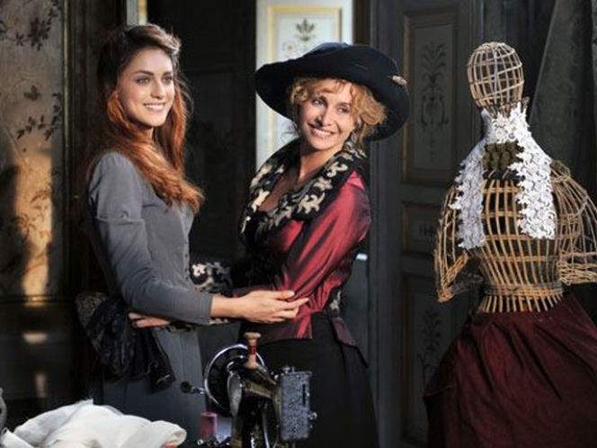 Dama w czarnym welonie. Clara (Miriam Leone)
