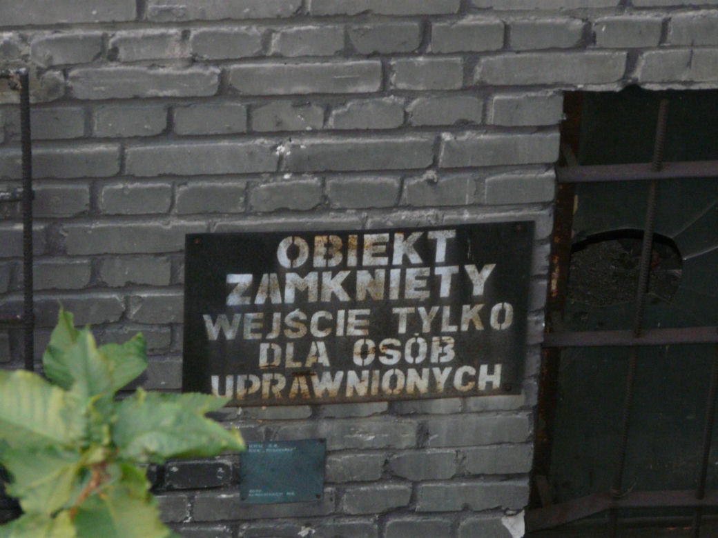 Opuszczona kopalnia Mysłowice tak wyglądała jeszcze rok temu. Ruiny wyburzono, został tylko szyb 