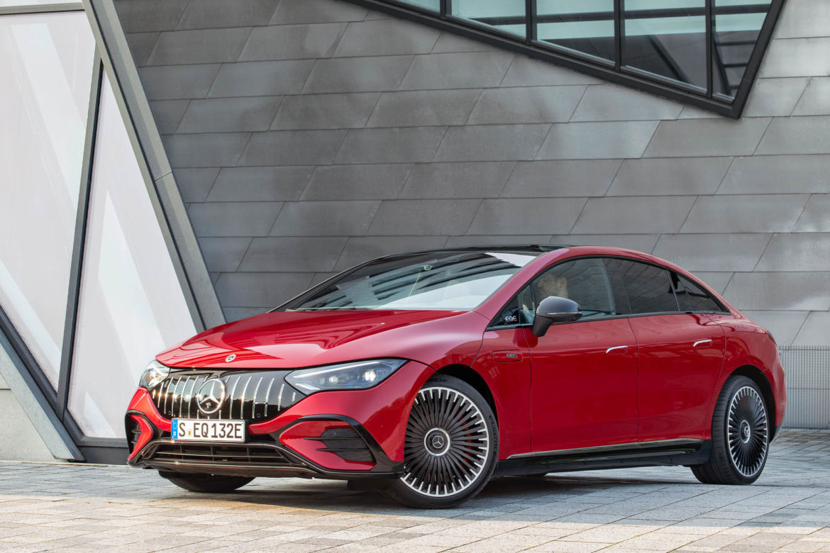 Mercedes-AMG EQE 43 (2022)