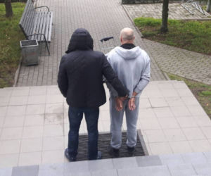 Bydgoska policja zatrzymała 51-latka z narkotykami! [ZDJĘCIA]
