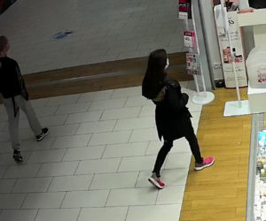 Kradzież doskonała? W taki sposób para z Gliwic wyniosła z drogerii cenne kosmetyki. Nagranie szokuje [WIDEO]