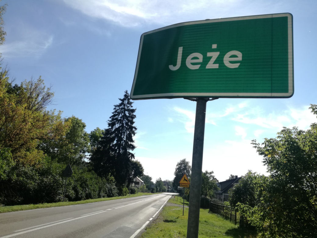 W okolicach miejscowości Jeże (woj. warmińsko-mazurskie) znaleziono samochód poszukiwanego mężczyzny