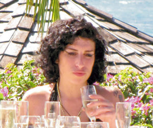 Gwiazda żebrze o wino