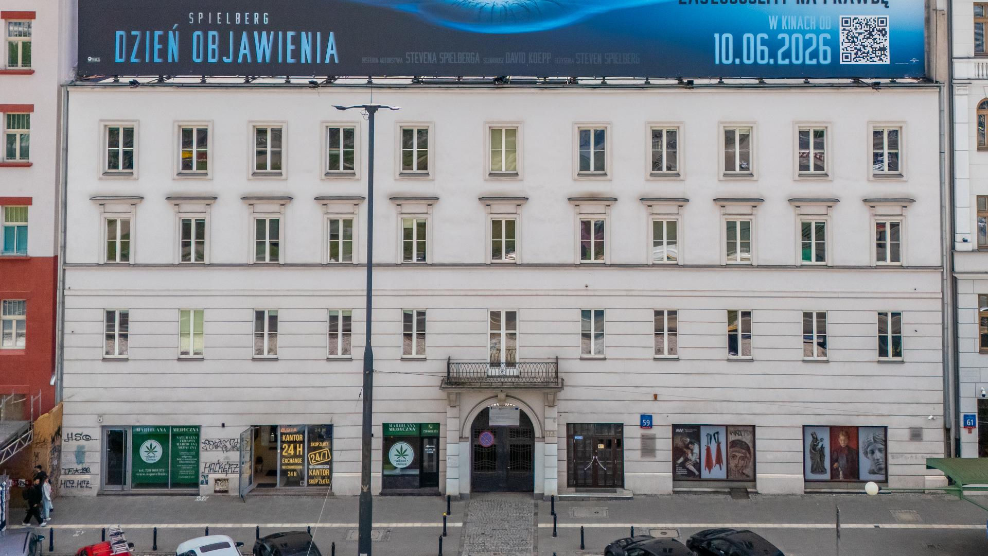 Południowa pierzeja Alej Jerozolimskich w centrum Warszawy