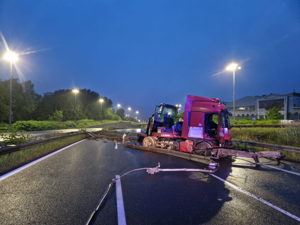 Ogromny korek na A4 w Katowicach. Droga w stronę Wrocławia zablokowana