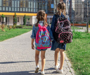 Plecak waży więcej niż powinien? Ten szkolny błąd wraca co roku we wrześniu