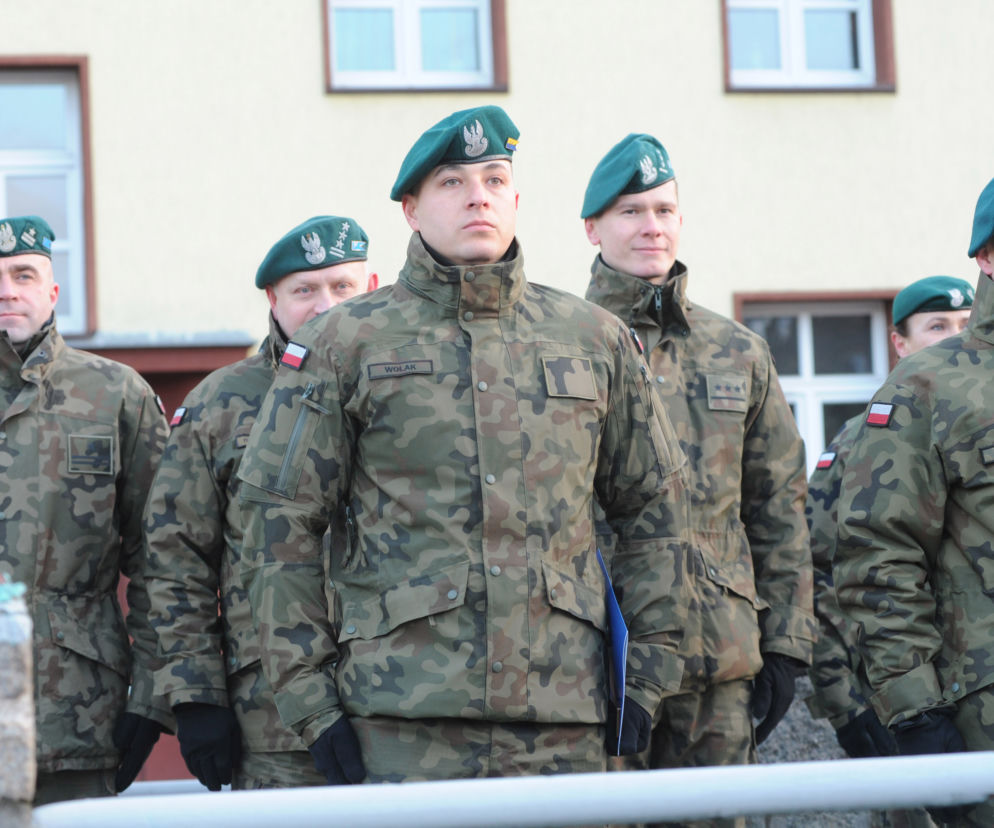 Żołnierz obezwładnił napastnika w kinie
