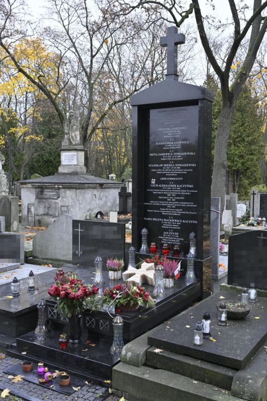 Grób rodziców Jarosława  Kaczyńskiego