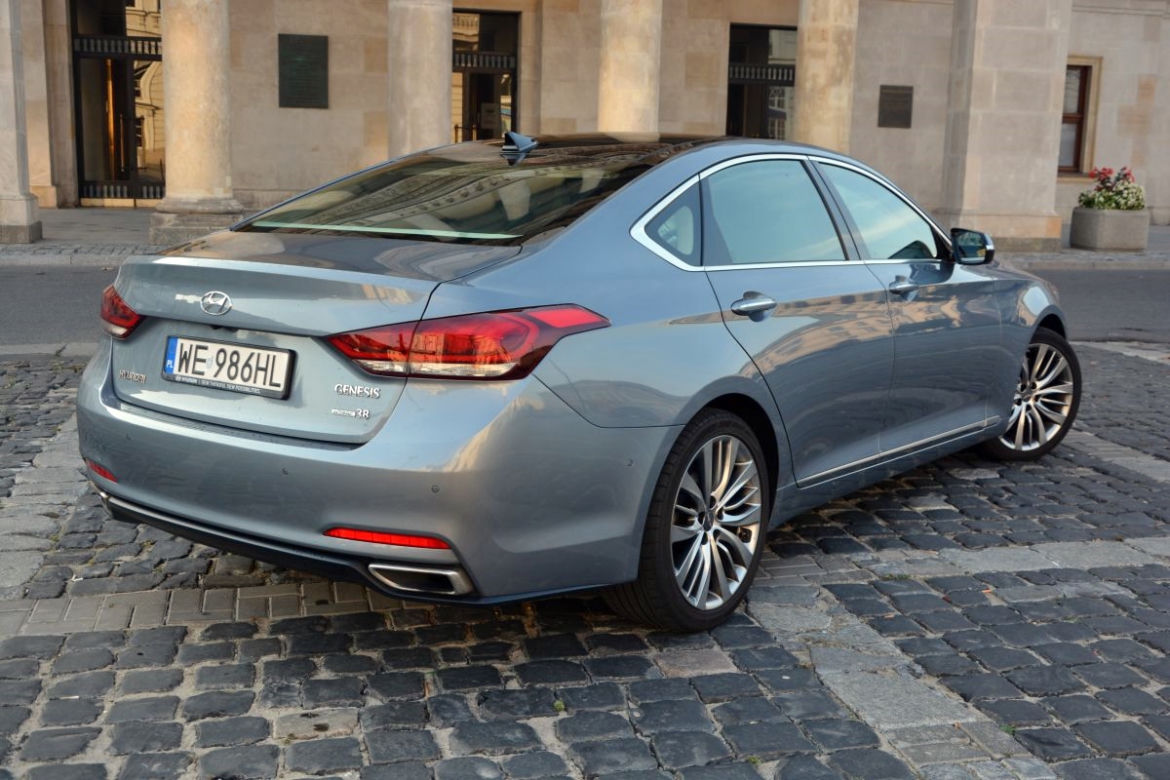 Hyundai Genesis 3.8 V6