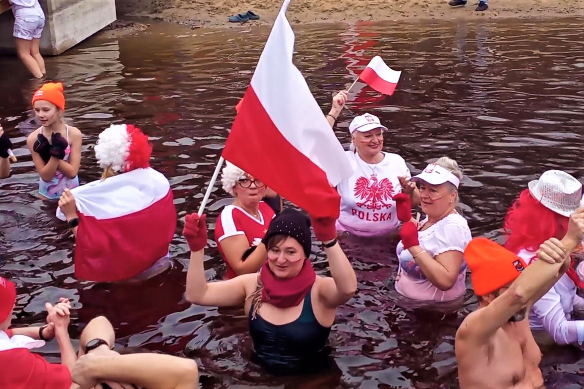 Szczecińskie morsy uczciły Święto Niepodległości