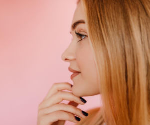 Ta domowa mieszanka sprawi, że będziesz mieć rzęsy do nieba. Efekt zobaczysz po kilku tygodniach