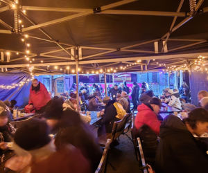 Wigilia w Coffee House Waryńskiego 19. Święty Mikołaj przyszedł do potrzebujących wsparcia