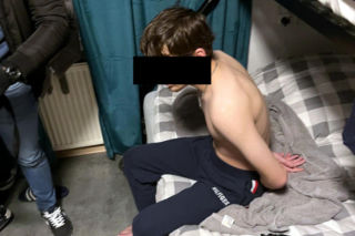 Rozboje z nożem w Warszawie. 21-latek zatrzymany. Myślał, że dostanie mandat!