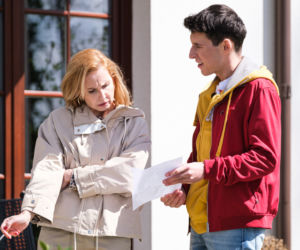 Na Wspólnej odc. 3300. Justyna (Magdalena Kasprzak), Tadeusz (Jakub Pruski)