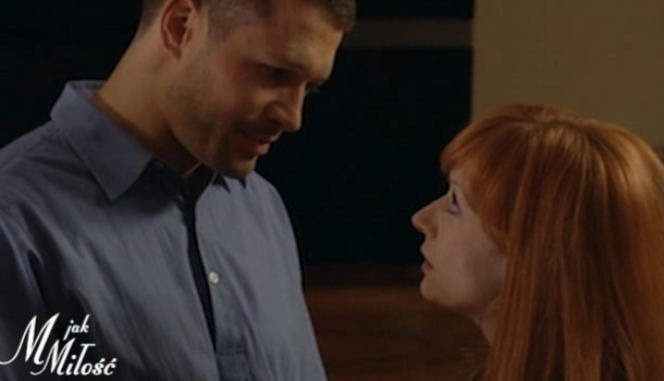 M jak miłość odcinek 1053 Agnieszka (Magdalena Walach) Tomek (Andrzej Młynarczyk)