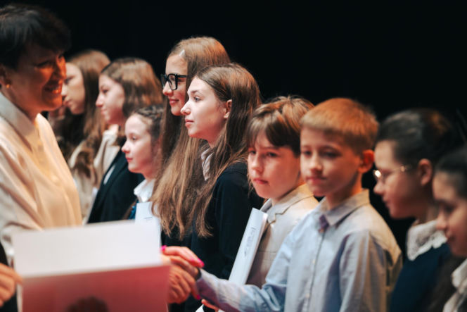 Najzdolniejsi uczniowie odebrali stypendia Prezydenta Miasta Siedlce