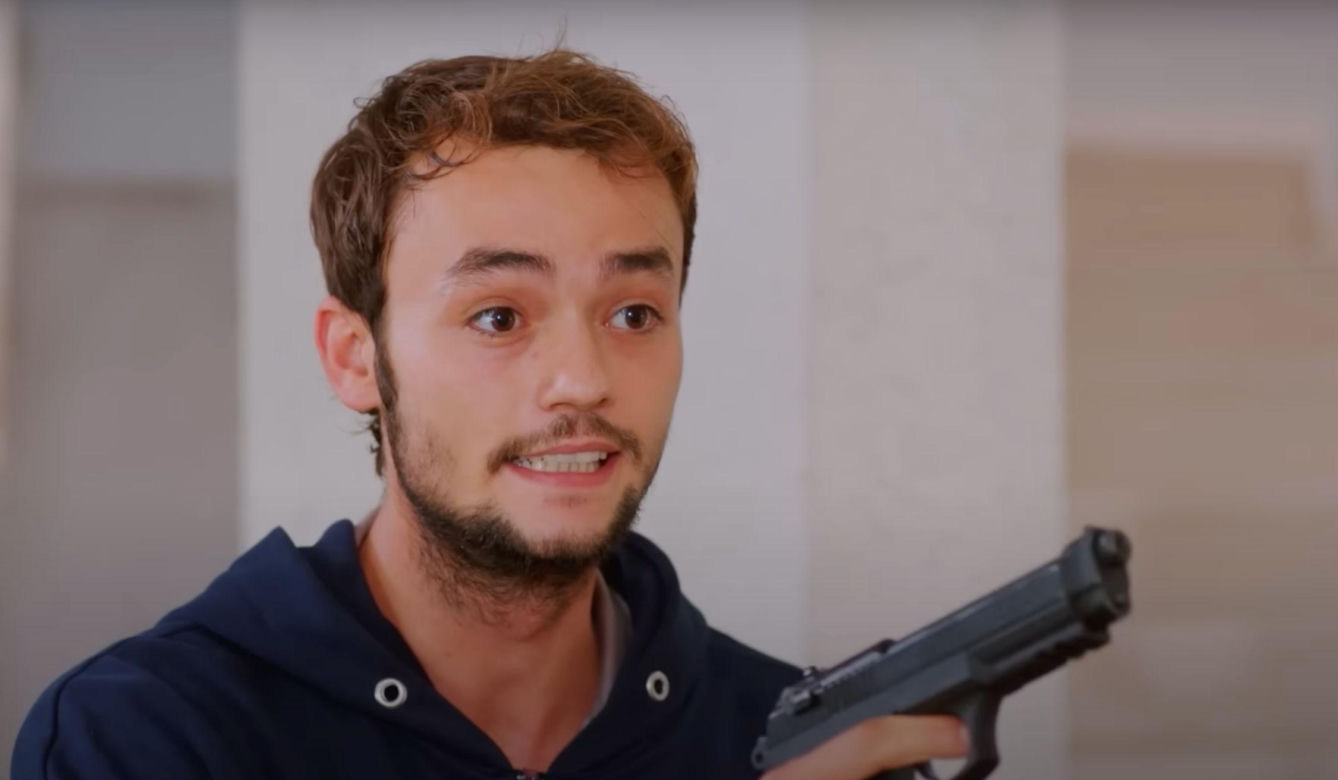 Alper wraca uzbrojony, Kuzey zgadza się na ślub z Bahar, która podejrzewa, że jest w ciąży.