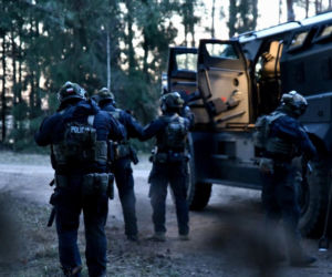 Policja weszła do kilkunastu mieszkań. Wielka akcja służb w Podlaskiem