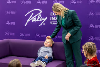 Marta Nawrocka w zieleni