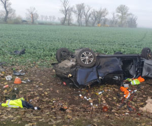 Dwie osoby nie żyją. Tragedia na drodze w pow. kościańskim
