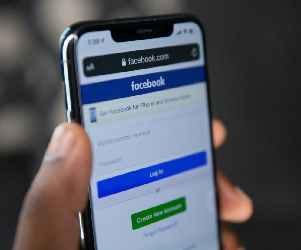 Facebook i Instagram pod lupą urzędu. Chodzi o coś, co dotyka tysiące Polaków