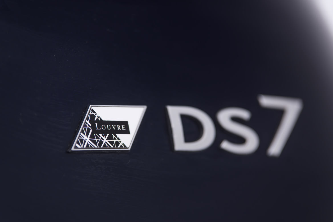 DS 7 Crossback E-Tense 300 4x4 Louvre