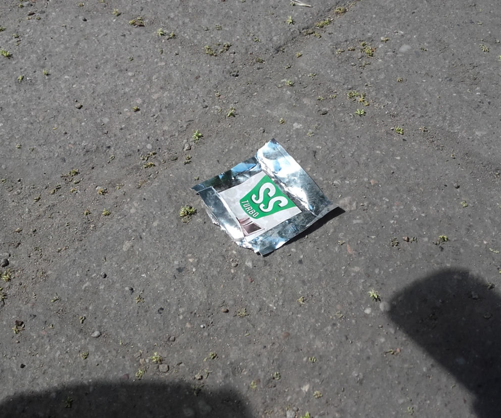 Przy punkcie ksero nietrudno jest znaleźć opakowania po dopalaczach