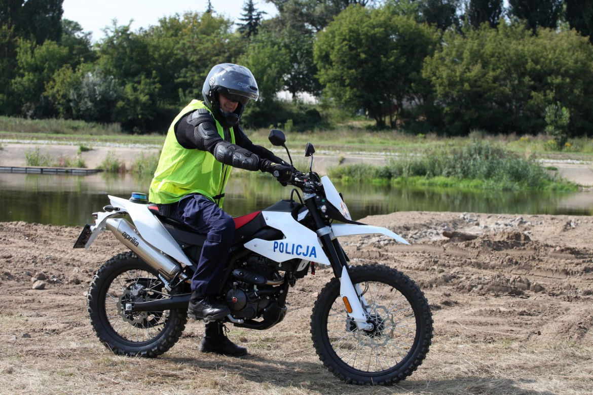 Policyjne off-roadowe motocykle Aprilia RX125