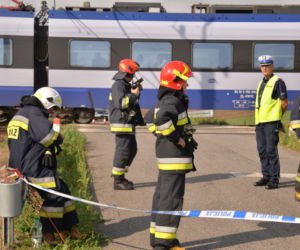 Pociąg potrącił matkę i dwójkę dzieci
