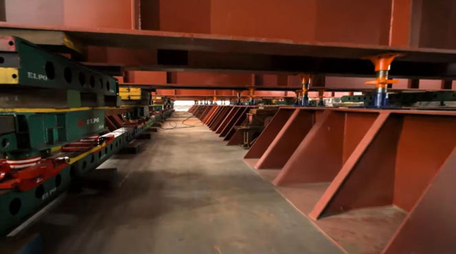 Wicher hula po hali kadłubowej  W kwietniu nadciągnie Huragan