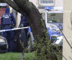 Skoczył z 7 piętra. Zginął na miejscu. 
