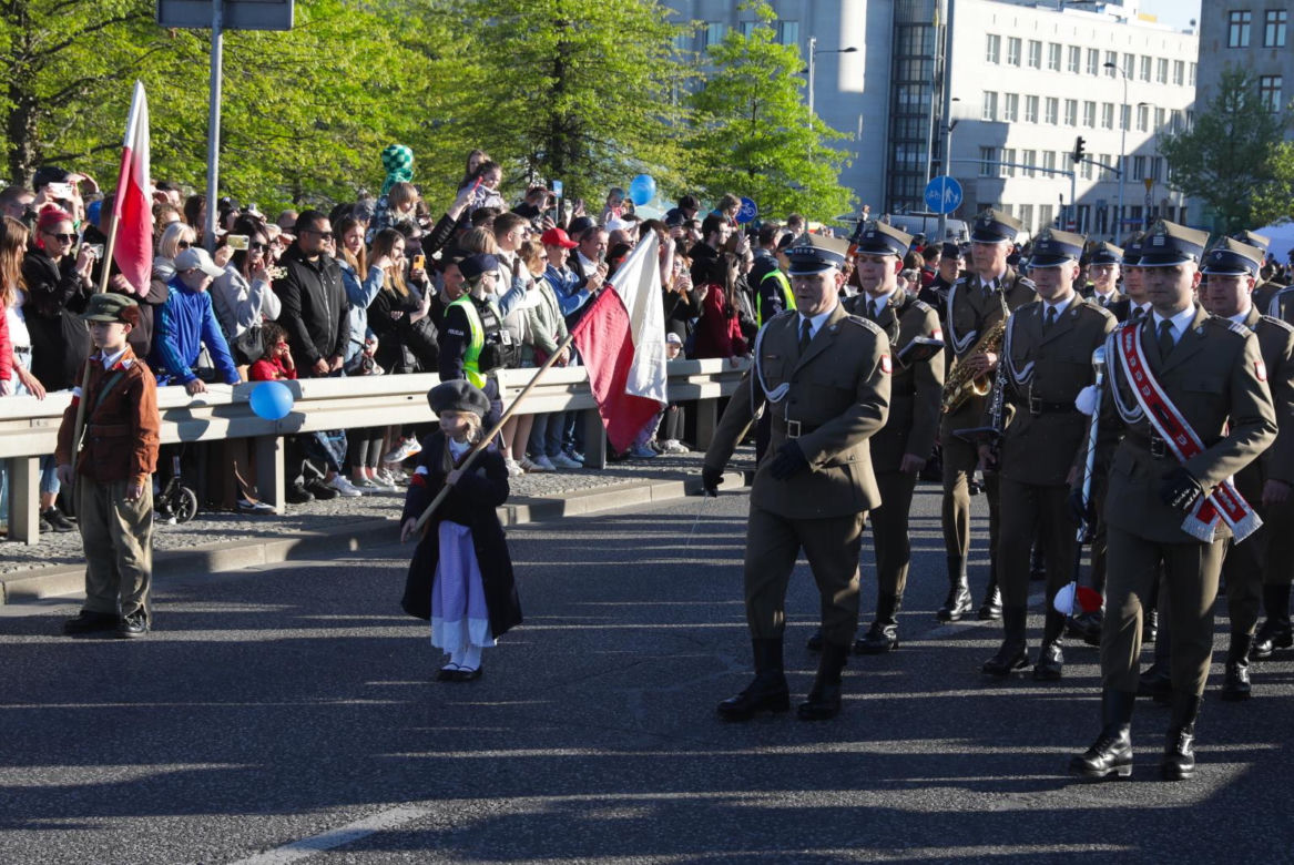 Parada historyczna w Warszawie. 27 kwietnia 2025