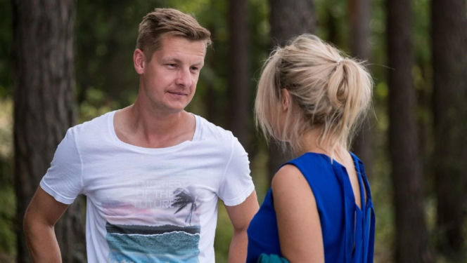 M jak miłość odc. 1337. Paweł (Rafał Mroczek), Julka (Joanna Kuberska)