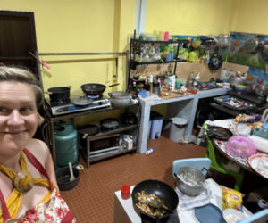 Mama pięcioraczków z Horyńca pokazała kuchnię.  Rozgardiasz niemiłosierny. Długo nie trzeba było czekać