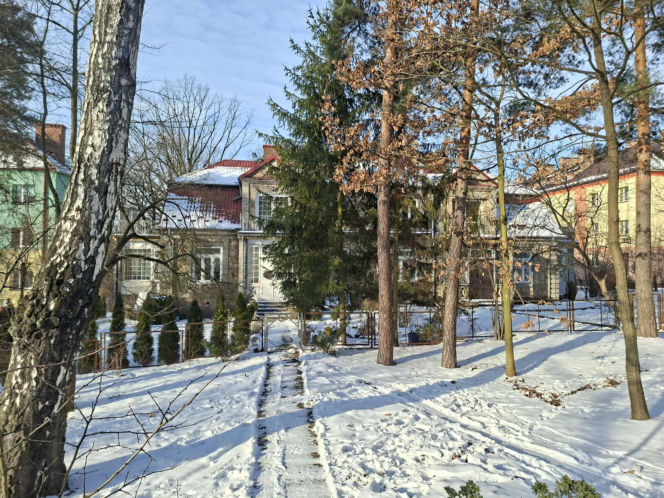 Miasto ogród w Świętokrzyskiem. To jedno z najpiękniejszych osiedli regionu (Skarżysko Kamienna)