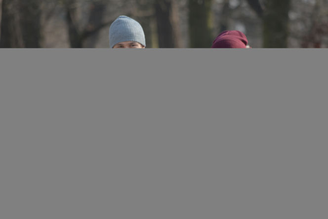 Pierwsza miłość, Kalina (Magdalena Wieczorek), Witek (Henryk Simon)