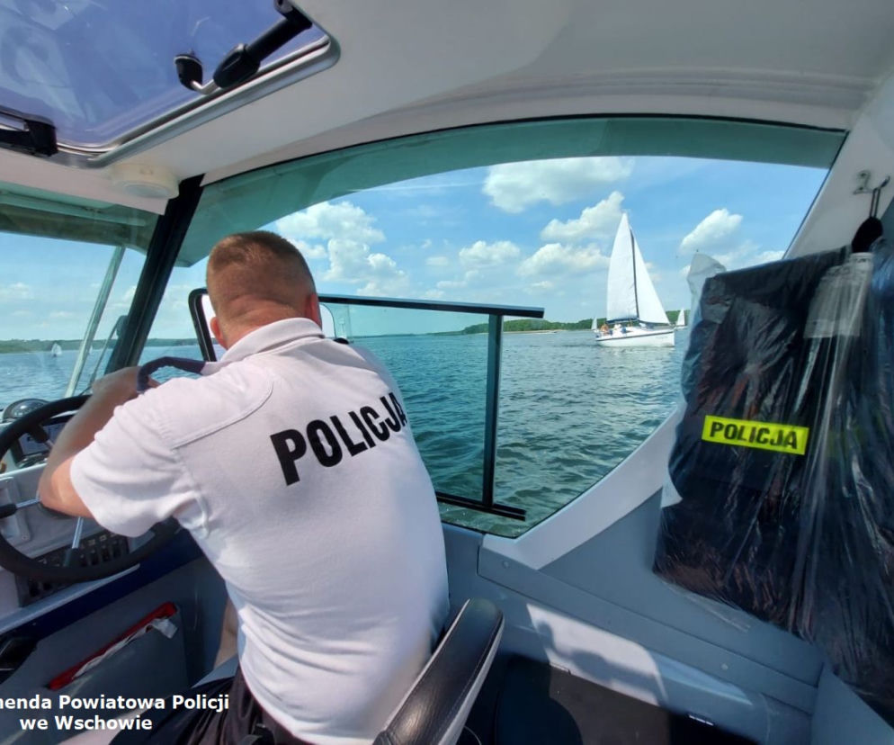 Wschowscy policjanci już nad wodą. Zaczęli sezon letni, ale nie urlop