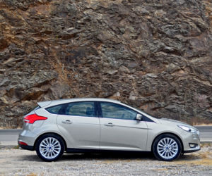 Ford Focus lifting 2015