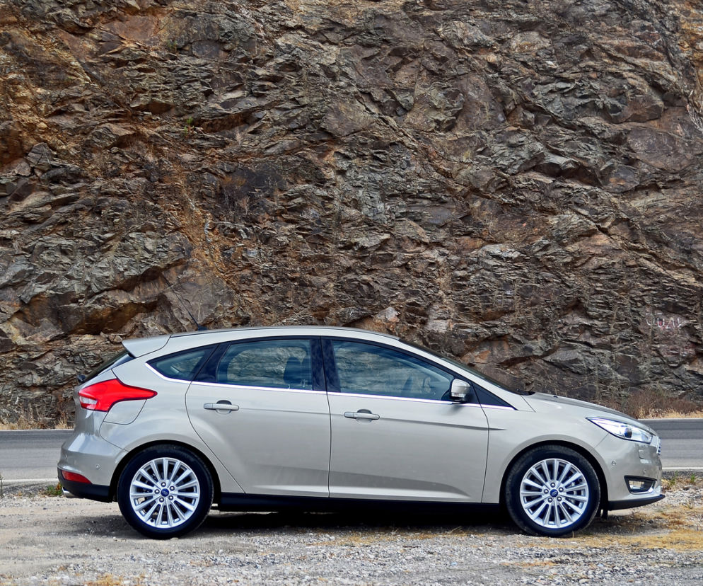 Ford Focus lifting 2015