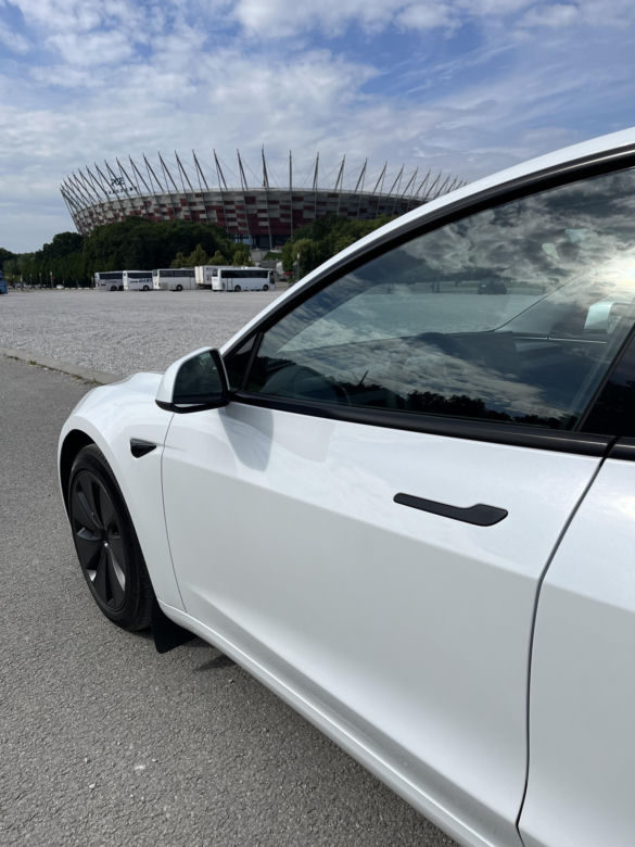 Tesla 3