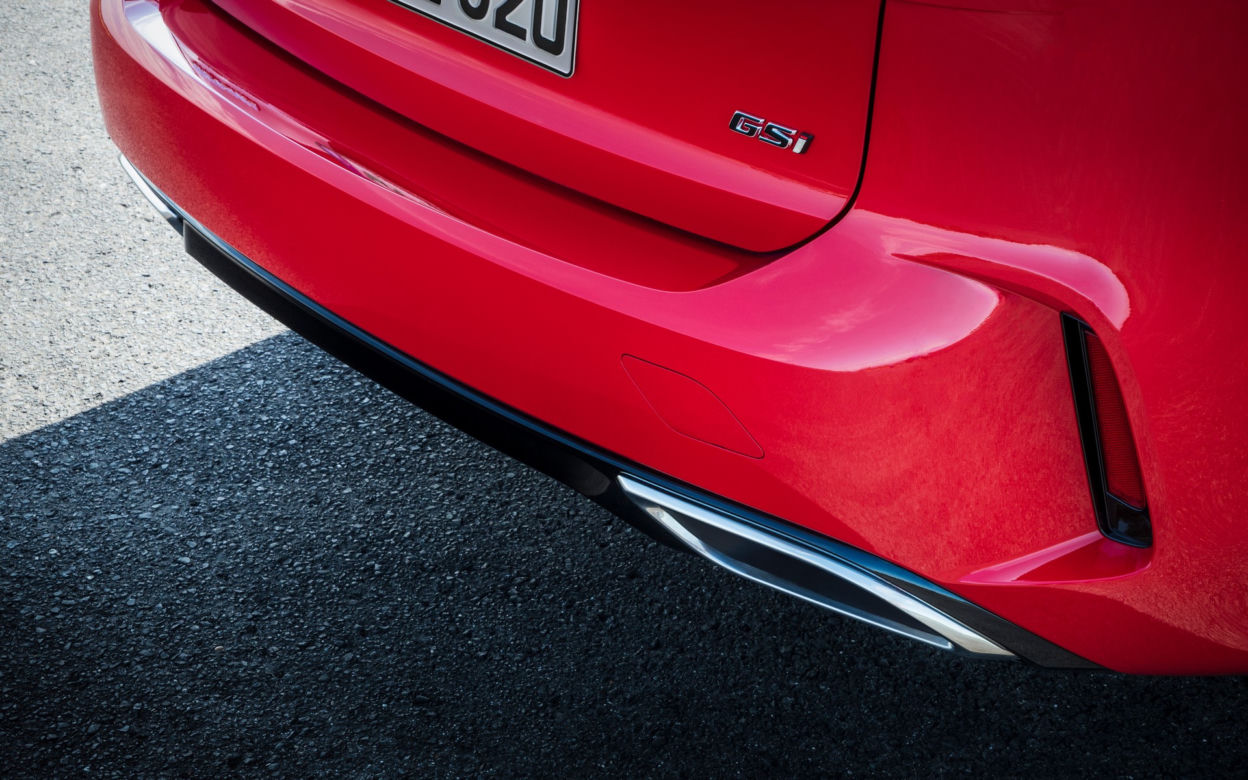 Opel Insignia GSi Sports Tourer (2020)