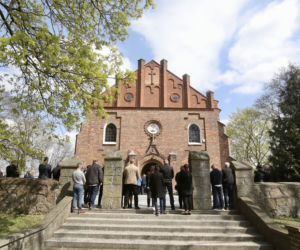 Pogrzeb maleńkiego Milanka, który zginął na cmentarzu