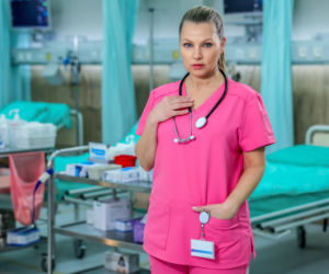 Szpital św. Anny, odcinek 92: Adrian okazuje zainteresowanie Sabiną. To wzbudza niepokój Mirka