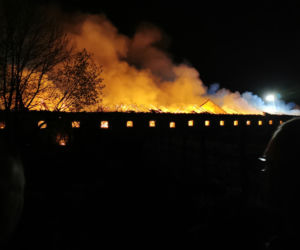 Pożar budynku gospodarczego w gminie Skoki